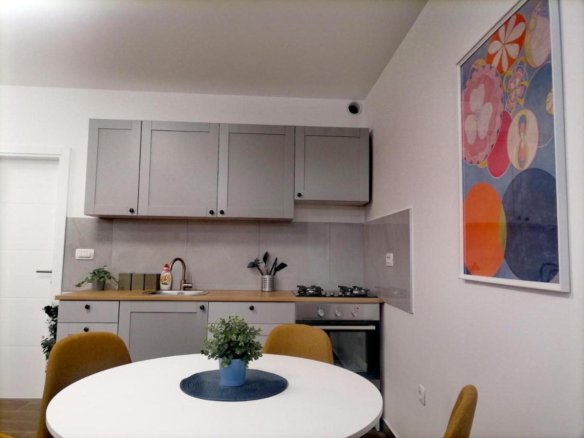 Apartman Bruno Apartment Kastela Exterior photo
